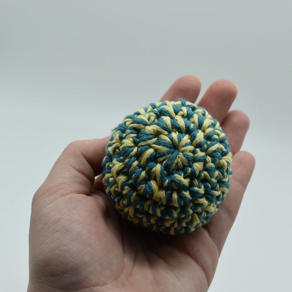 Hand Crafted Crochet catnip cat toy - Picture 3 of 3